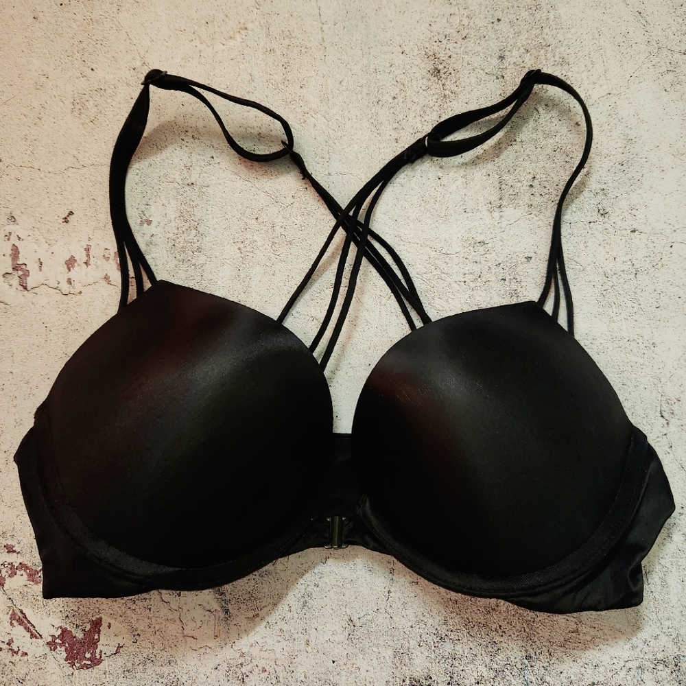 Bombshell Victoria's Secret Plunge Bra Black Push-up Front Closure 34B